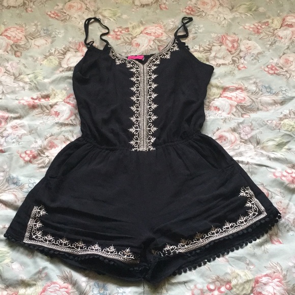 Universal Fashion Pants - Cream Embroidered Black Romper